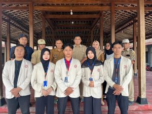 Kegiatan KKN Mahasiswa STMIK Amikom Surakarta di desa Bangsalan, Teras